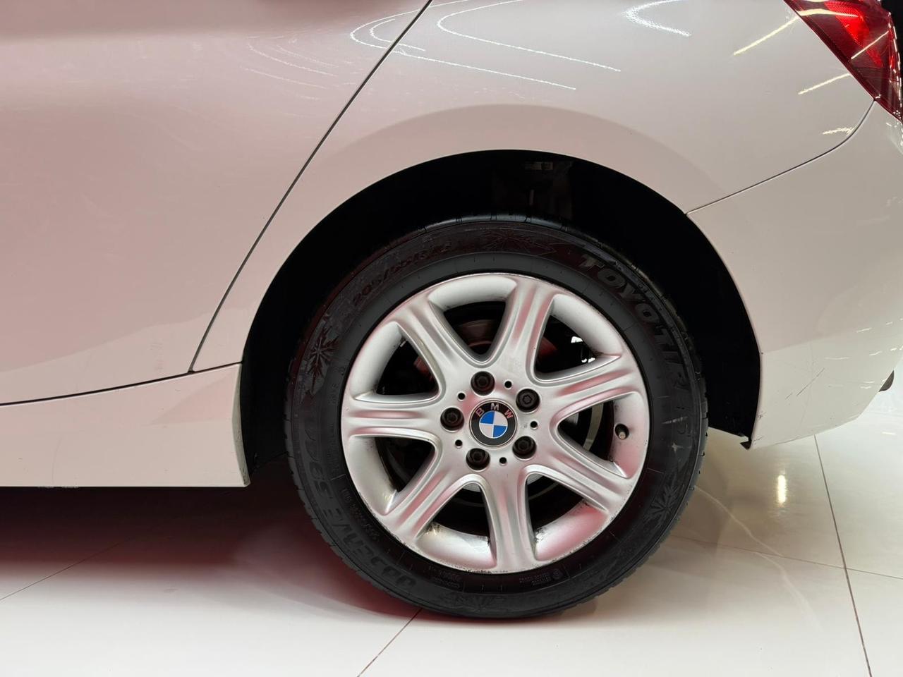 Bmw 116d 5p. Urban OK NEOPATENTATI