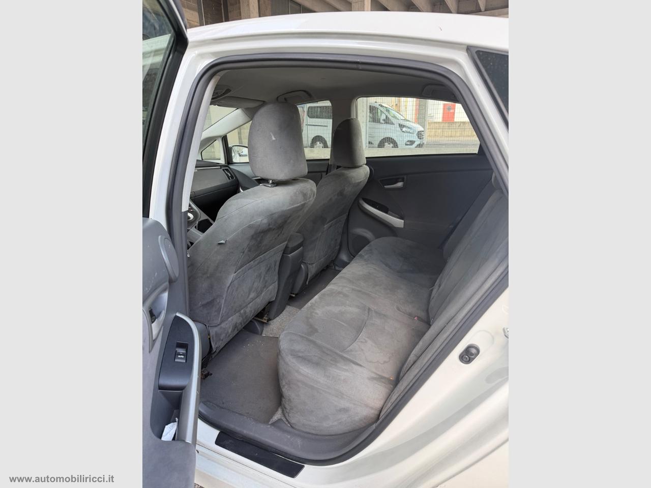 TOYOTA Prius 1.8 Active