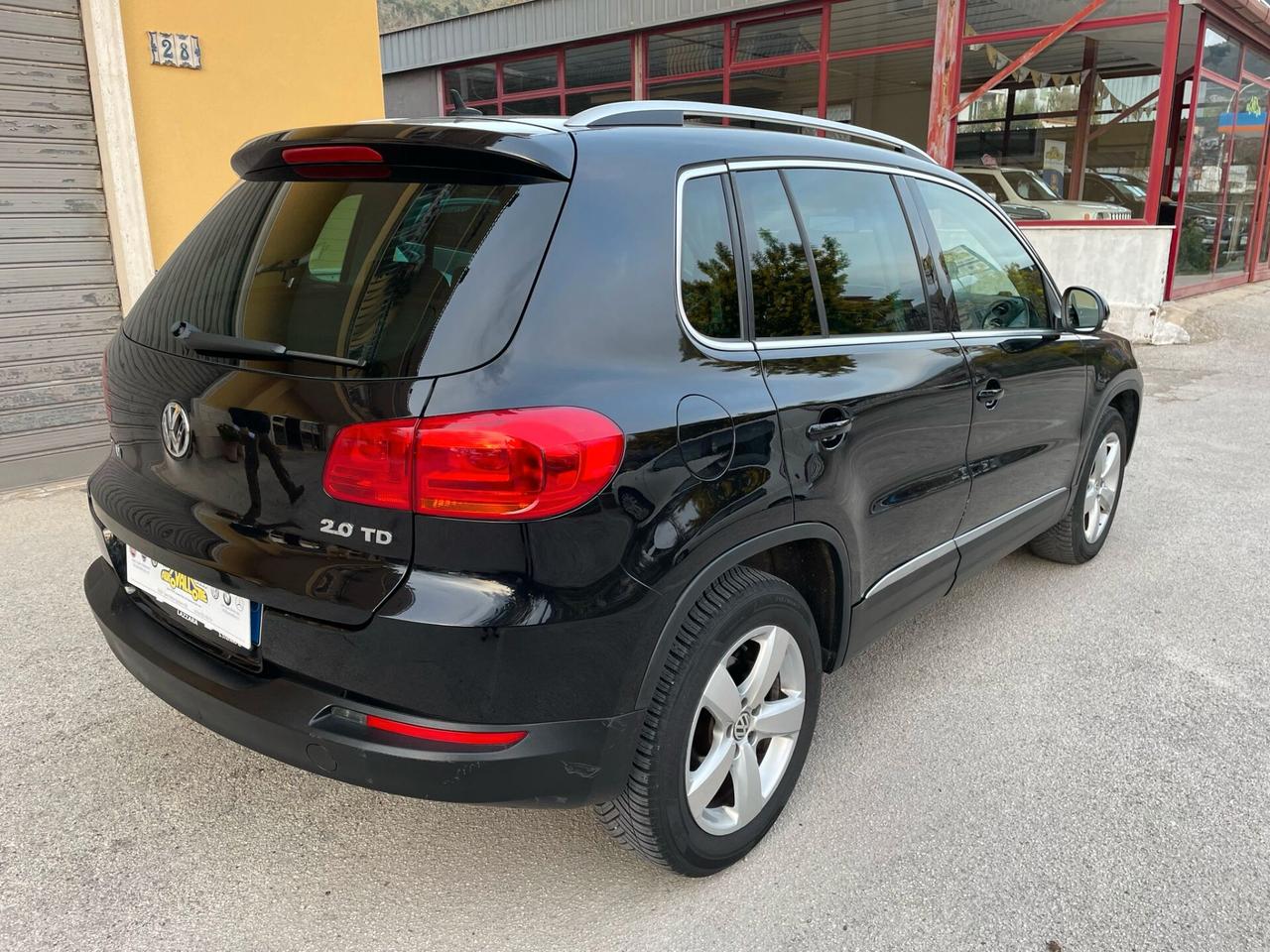 Volkswagen Tiguan 2.0 TDI Sport Line