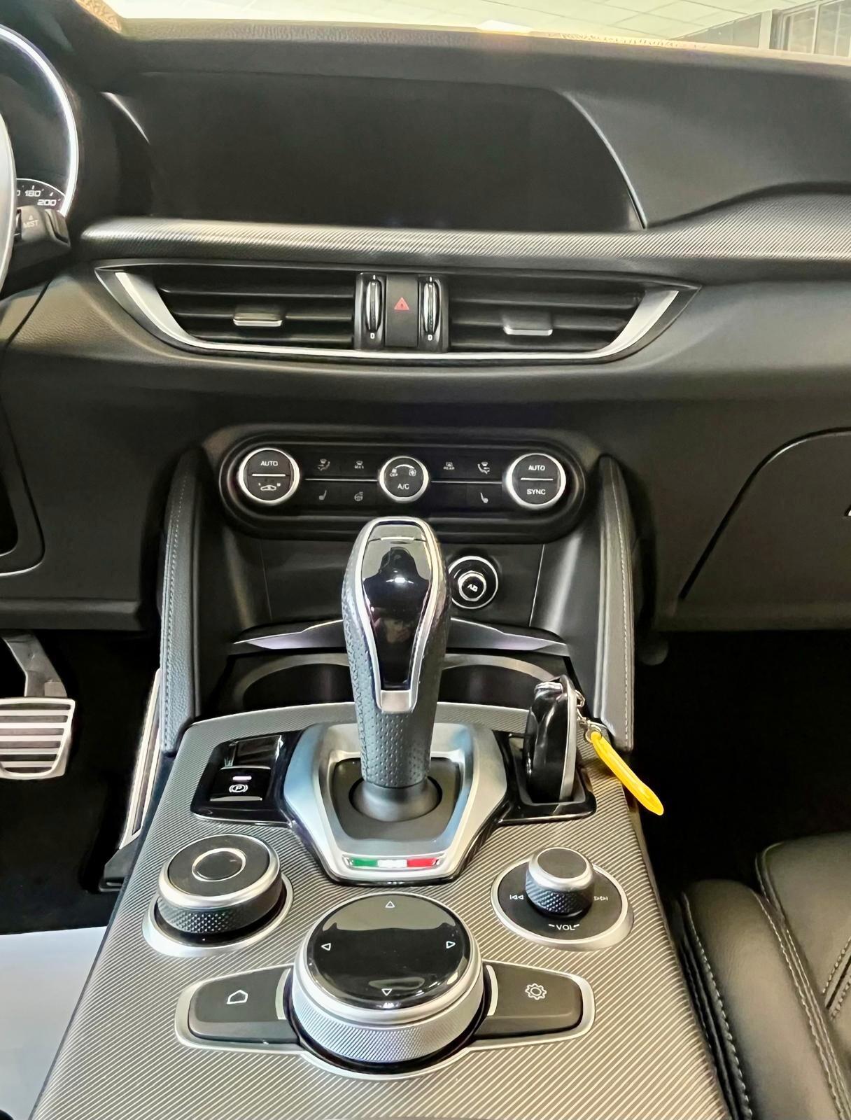 Alfa Romeo Stelvio 2.2 Turbodiesel 210 CV AT8 Q4 Veloce Tì