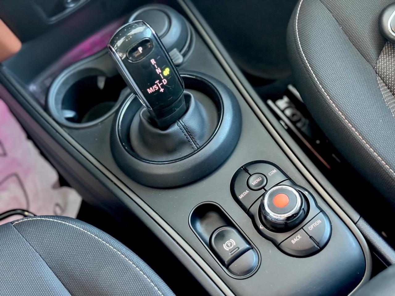 Mini One D Countryman 1.5 Hype Automatica