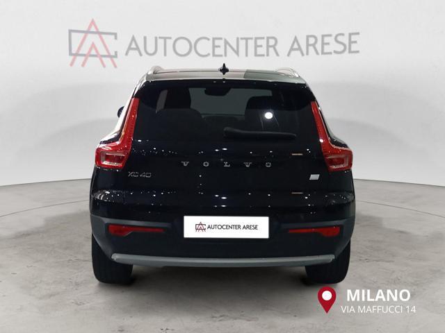 VOLVO XC40 T4 Recharge Plug-in auto Inscription Expression