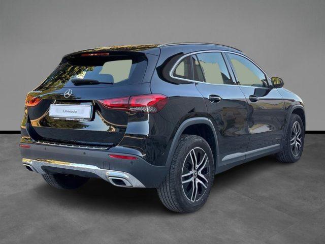 MERCEDES-BENZ GLA 180 d Automatic Sport