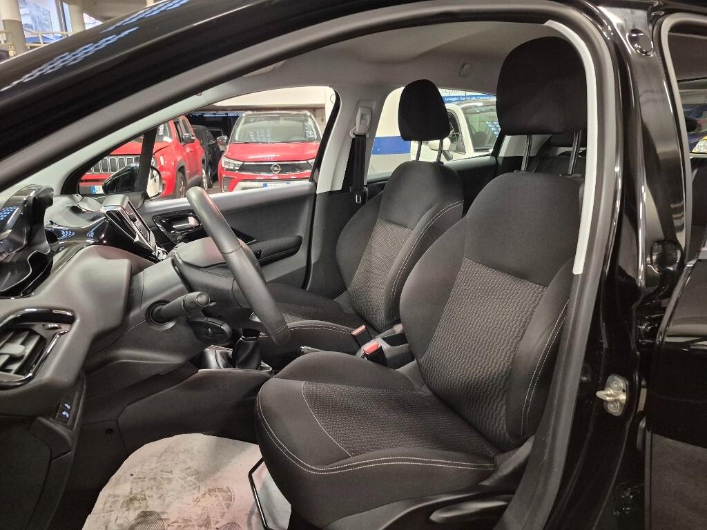 Peugeot 208 PureTech 82 5 porte Allure