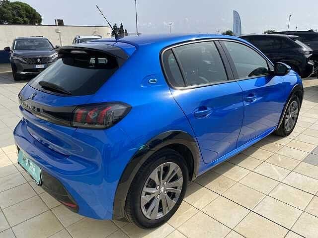 Peugeot 208 motore elettrico 136 CV 5 porte Allure