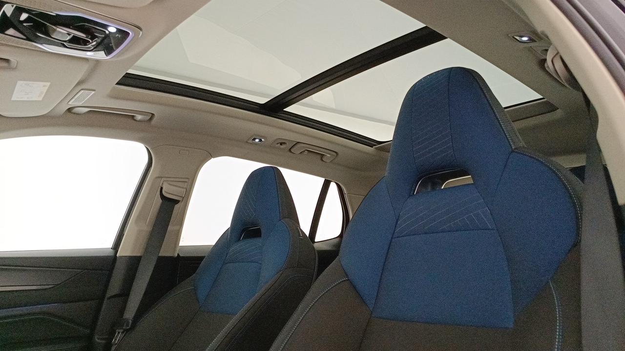 LYNK & CO 01 1.5 td phev auto