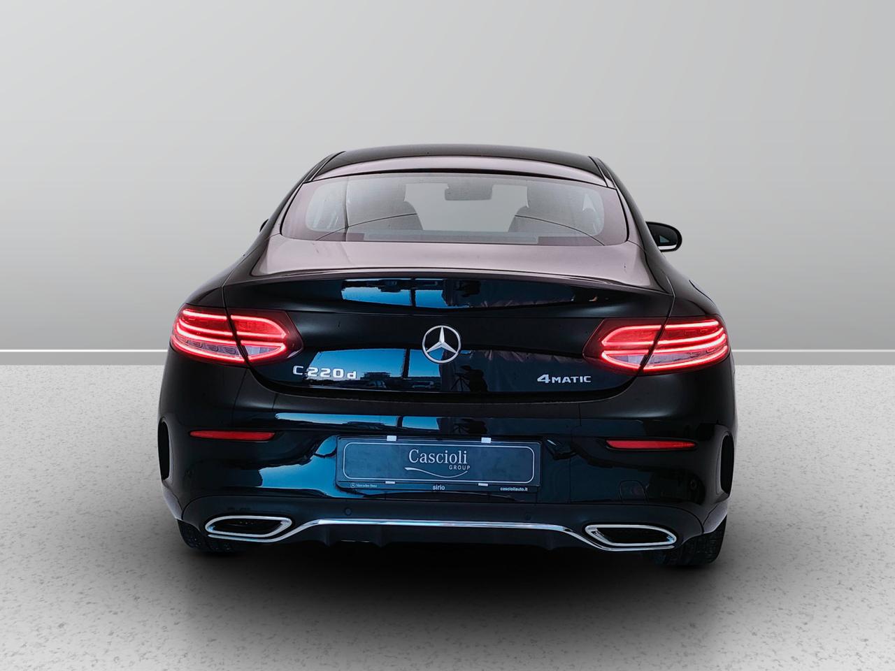 Mercedes-Benz Classe C-C205 2018 Coupe - C Coupe 220 d Premium 4matic auto