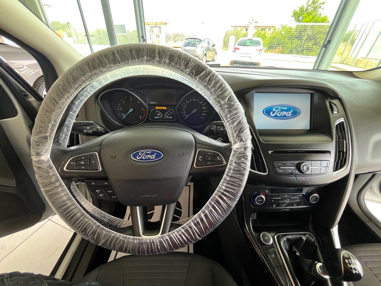 Ford Focus 1.5 TDCi 120 CV Titanium X 124000 KM