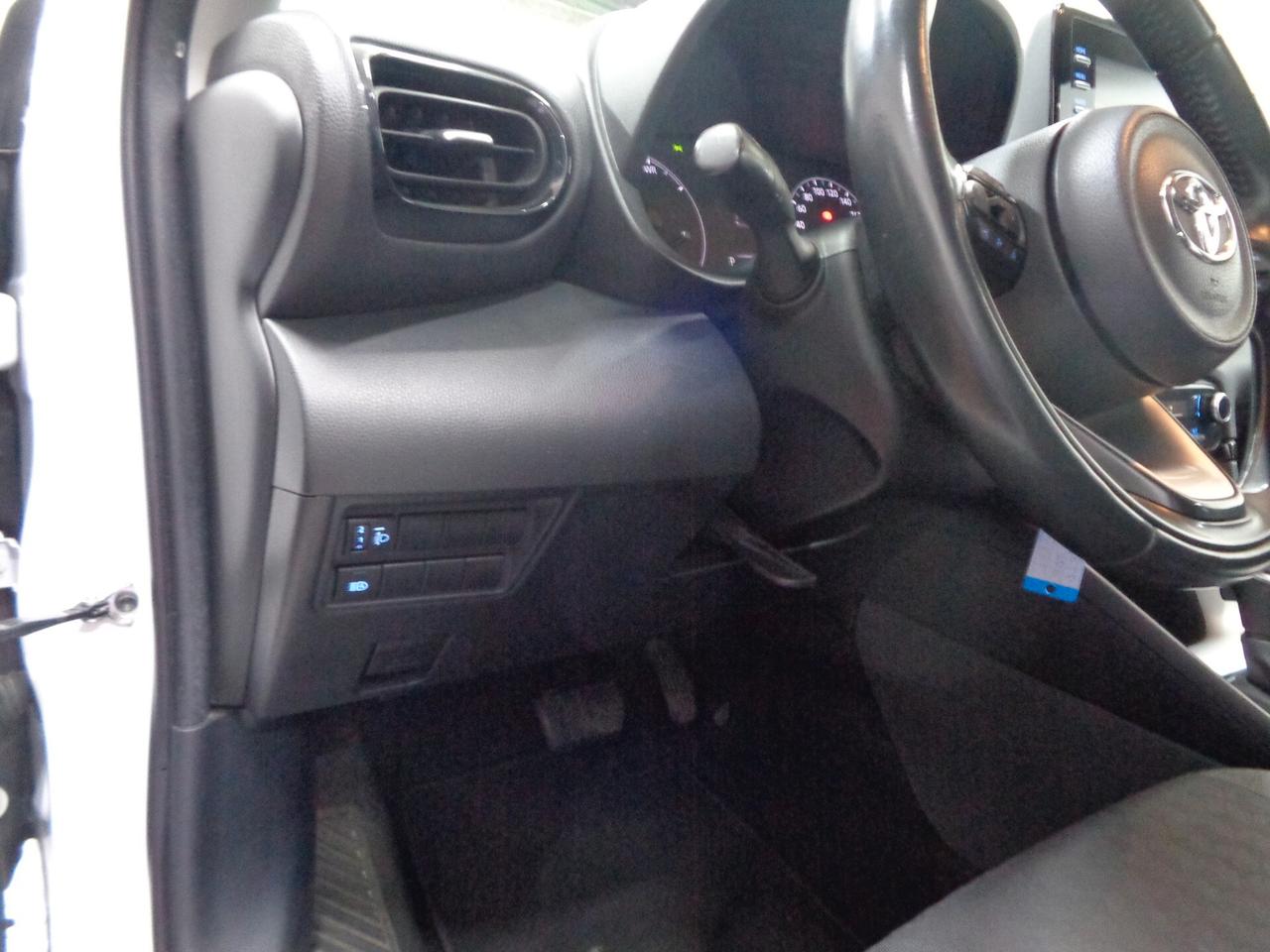 Toyota Yaris 1.5 Hybrid 5 porte Business NEO PATENTATI