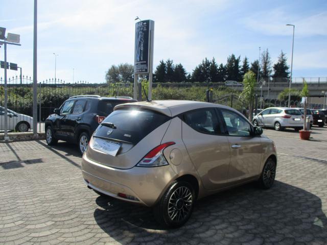 LANCIA Ypsilon 1.0 FireFly 5 porte S&S Hybrid Ecochic Gold