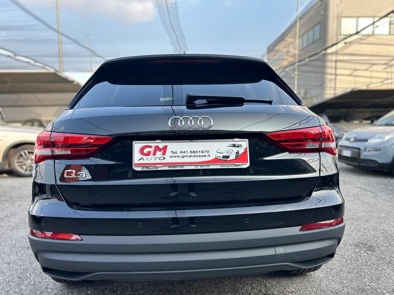 Audi Q3 35 2.0 tdi s-tronic
