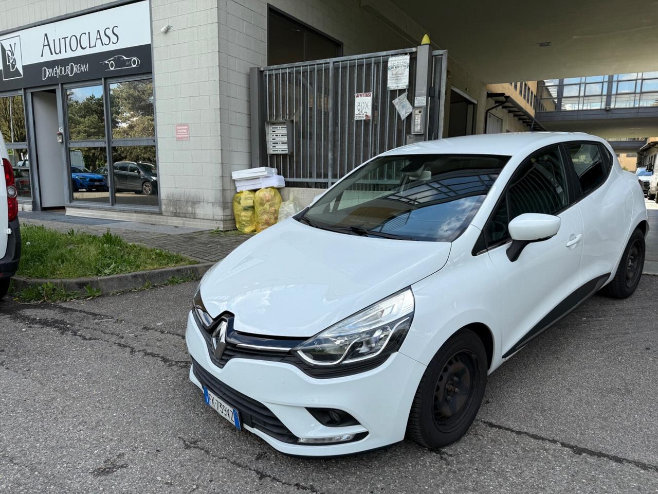 Renault Clio dCi 8V 75CV AUTOCARRO