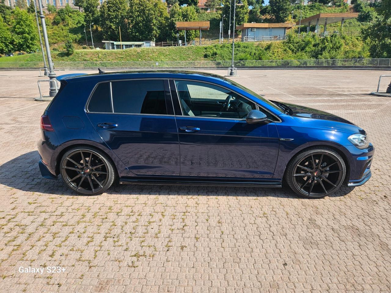 Volkswagen Golf 1.5 TSI ACT 5p. R line