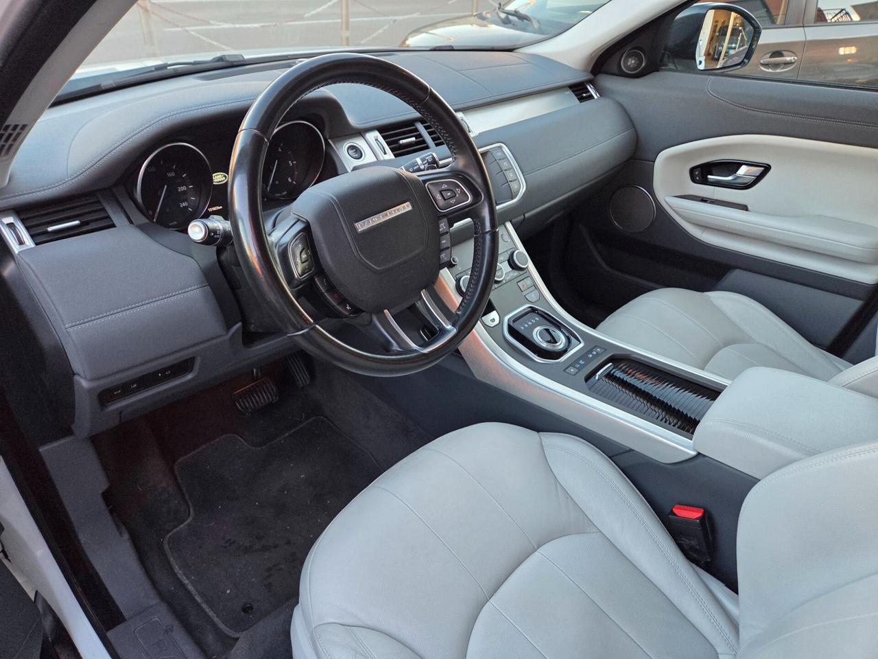 Land Rover Range Evoque Gancio Traino 4x4 - 2018