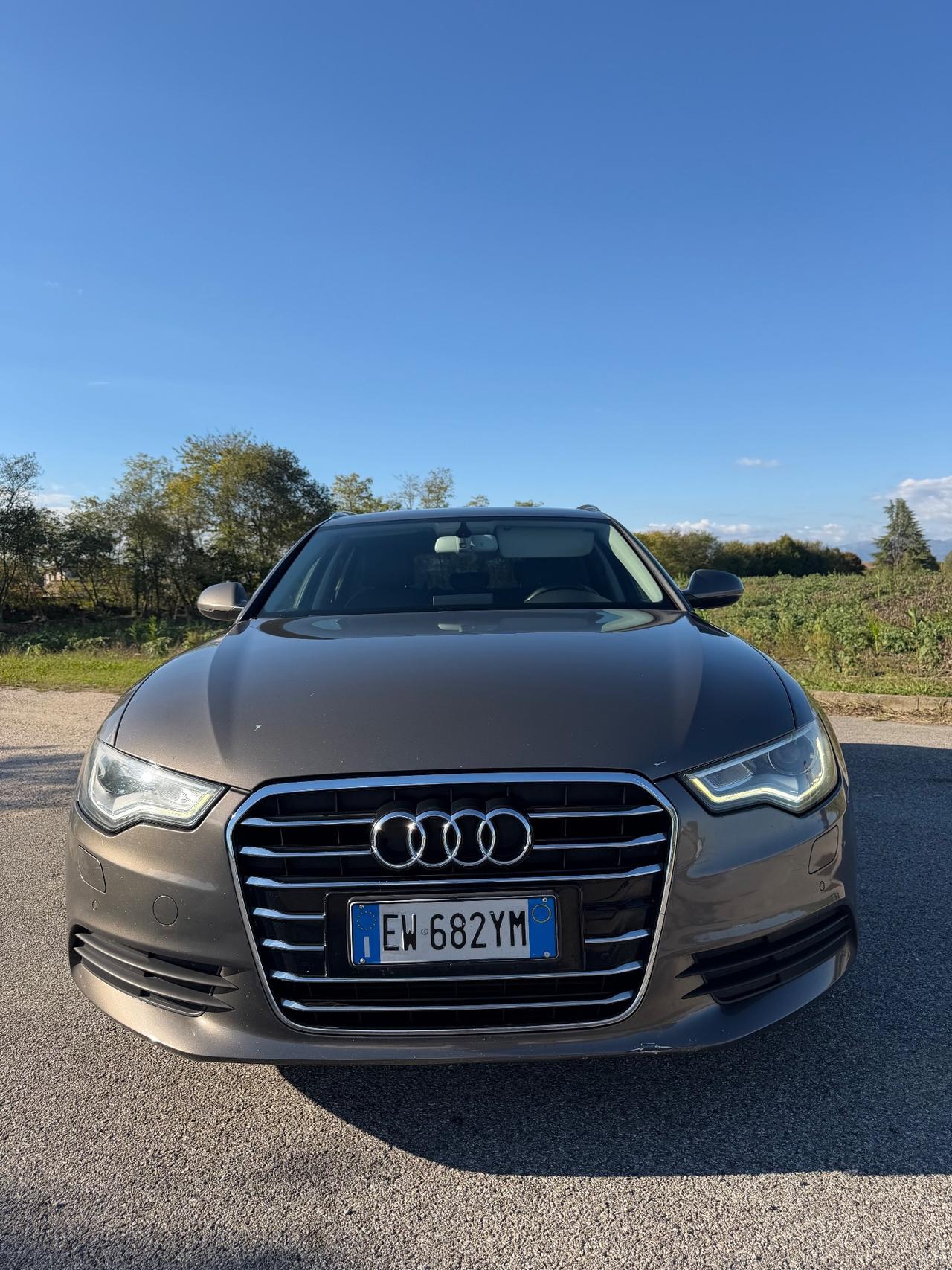 Audi A6 .