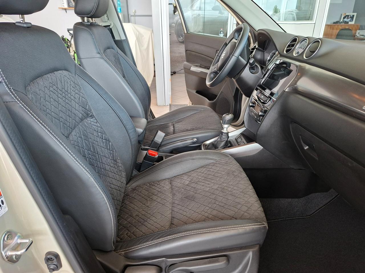 Suzuki Vitara 1.4 Hybrid 4WD AllGrip Starview con tetto