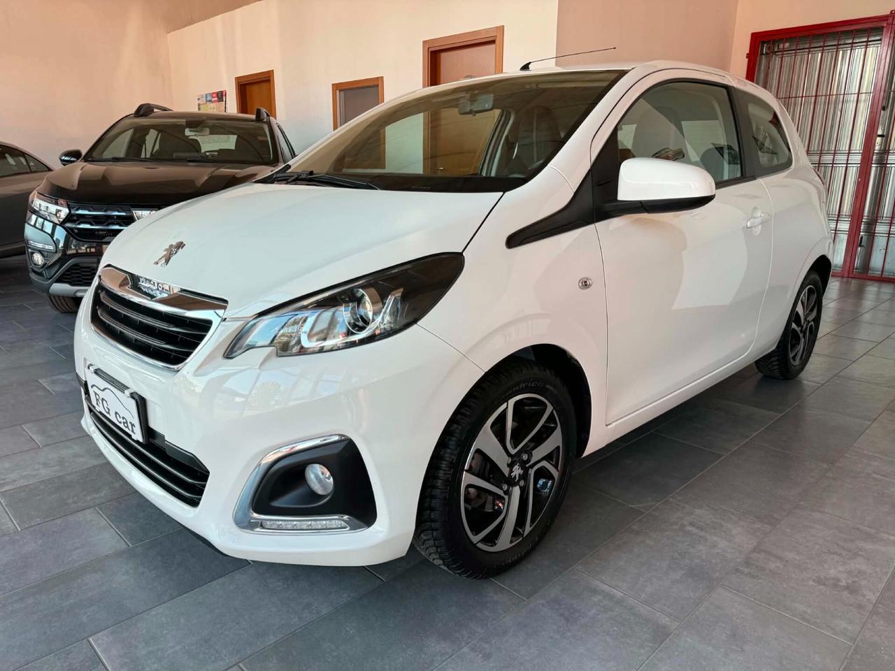 Peugeot 108 1.2 82Cv 3 porte Allure NEOPATENTATI