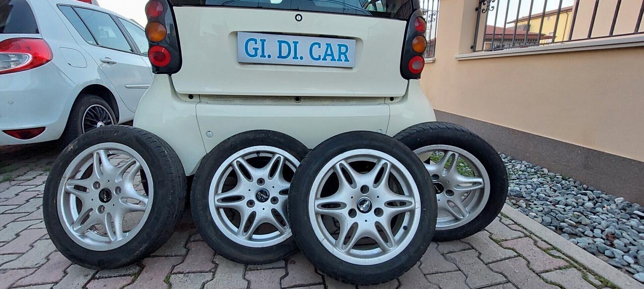 SMART 600 BENZINA SEMI AUTOMATICA + 4 CERCHI IN LEGA TERMICHE X NEOPATENTATI