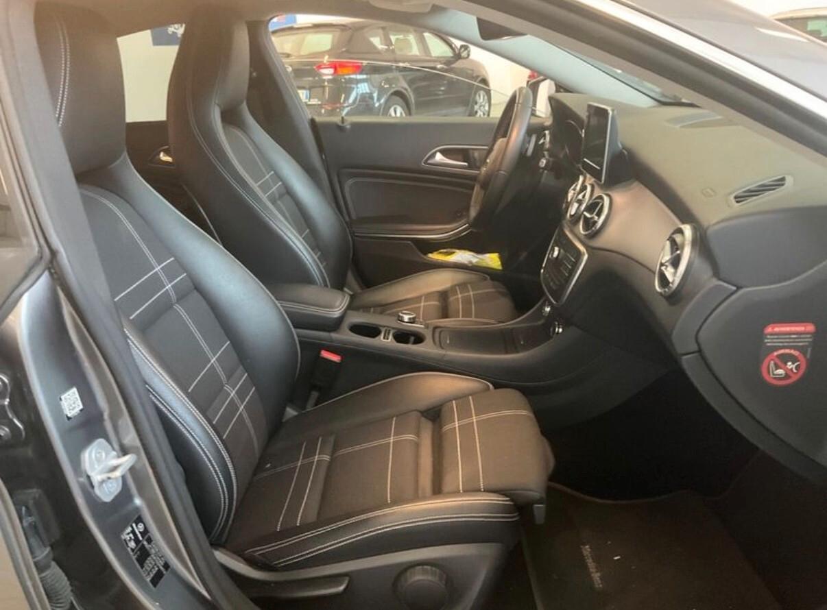 Mercedes-benz CLA 200 d Automatic Premium