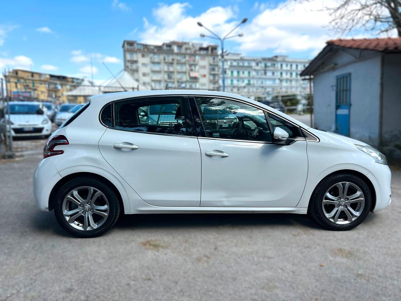 PEUGEOT 1.4 HDI 5p Allure - 2014