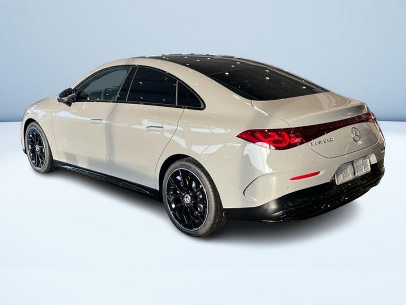 Mercedes-Benz CLA 250+ EQ Advanced Plus