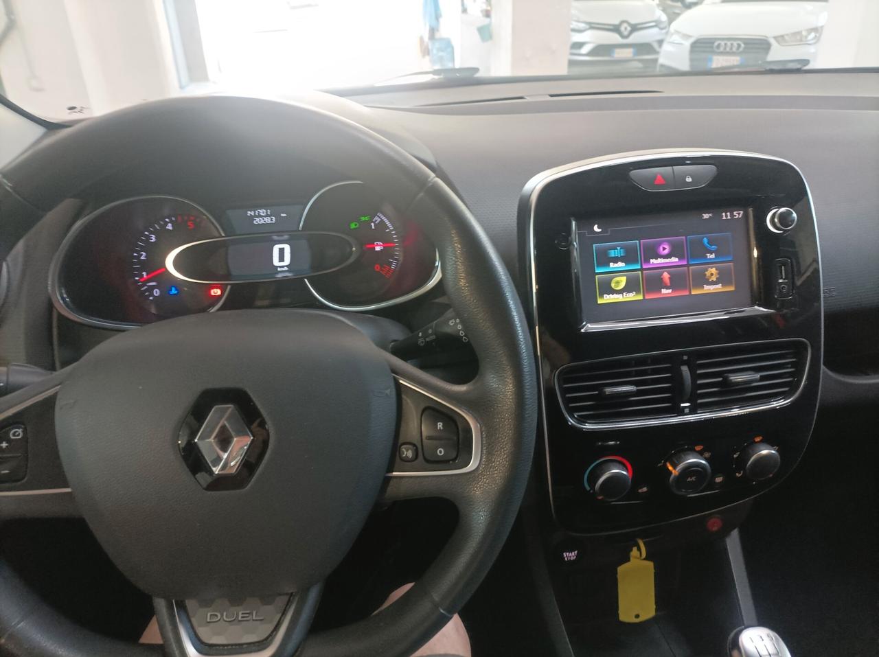 Renault Clio Sporter dCi 90 CV Moschino 2018 sOLO 141000Km