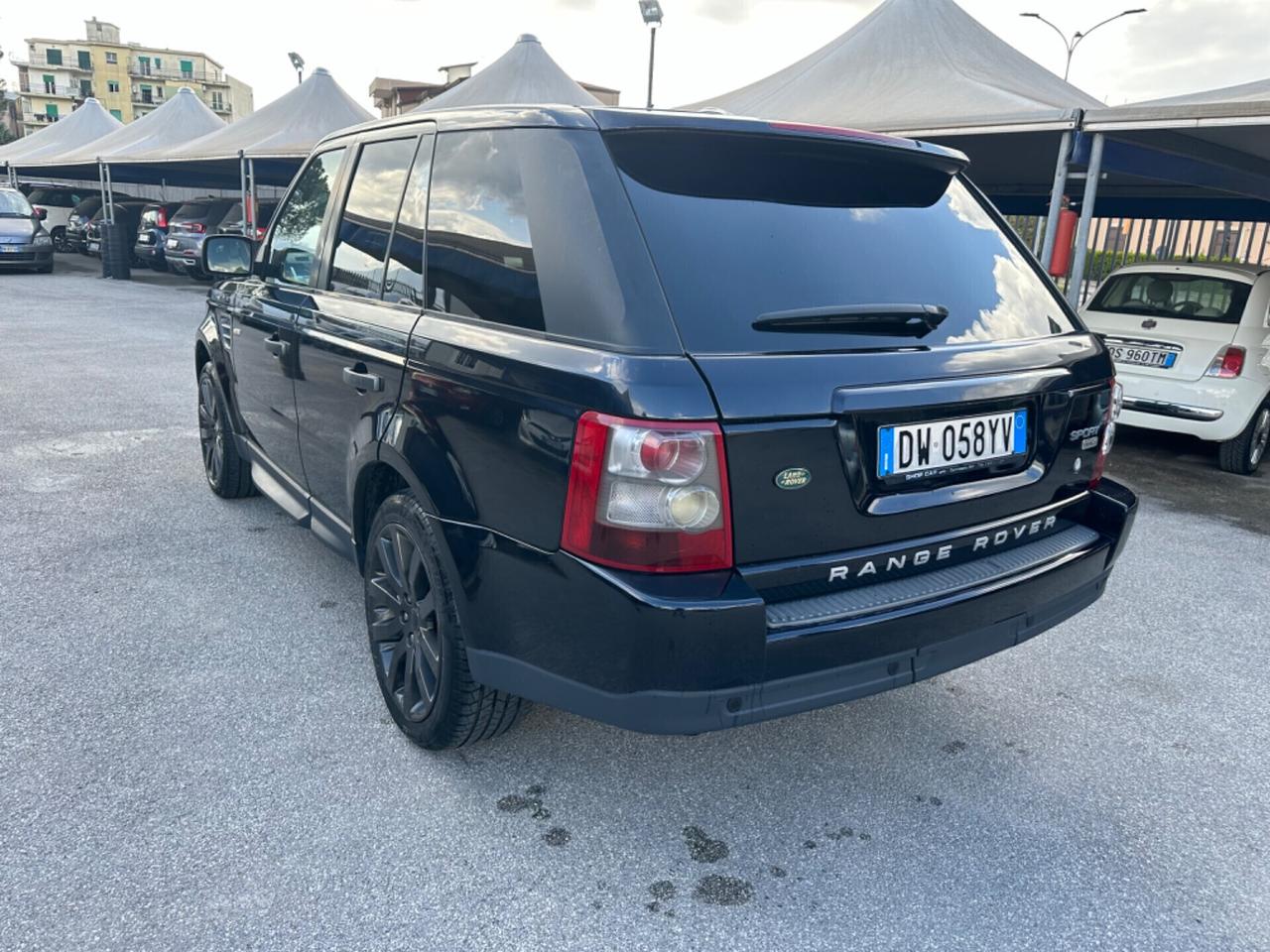 Land Rover has 3.6 TDV8 HSE Autocarro