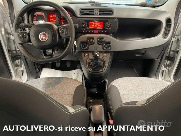 FIAT Panda 1.2 Lounge 69CV-EURO6-PDC-5PTI-CLIMA