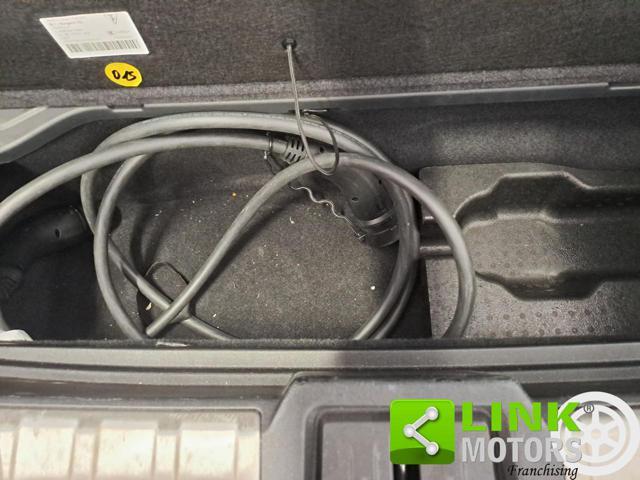 PORSCHE Taycan 4S Performance