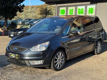 Ford Galaxy 2.0 TDCi 140 CV Ghia DPF