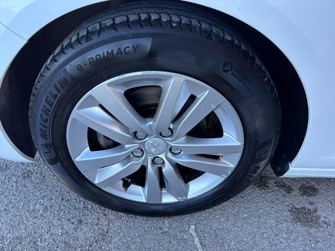 Peugeot 308 BlueHDi 100 S&S SW Active