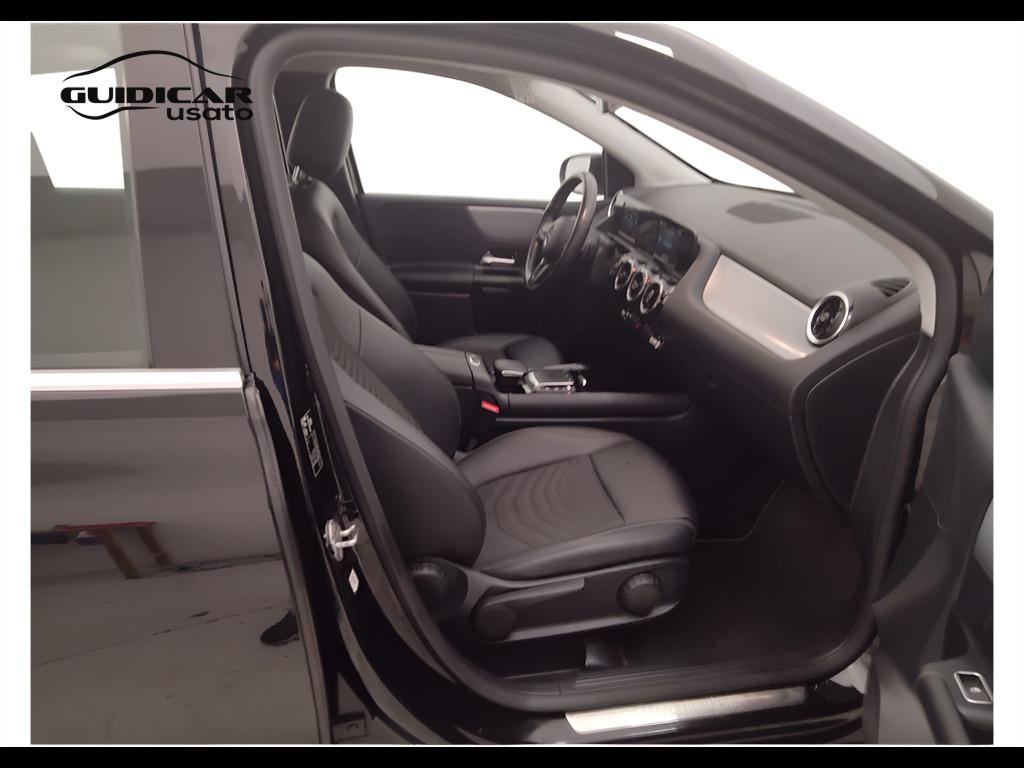 Mercedes-Benz Classe B - W247 2018 - B 180 d Sport auto