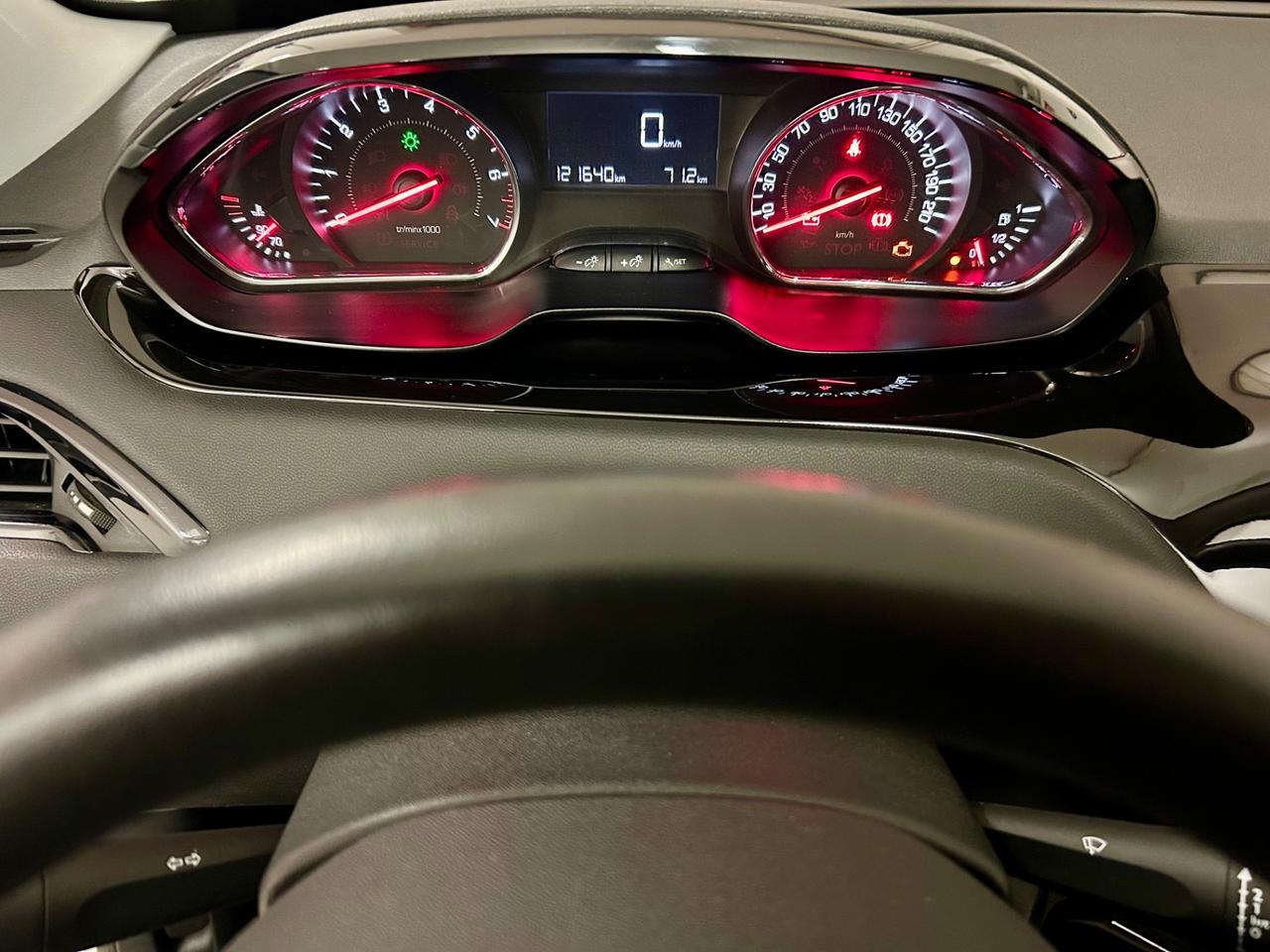 Peugeot 208 PureTech 82 5 porte Allure