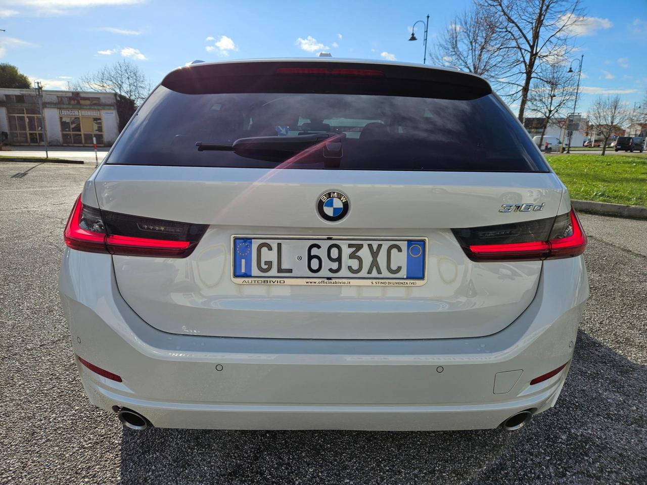 BMW 318 d Touring mhev 48V auto/Restyling