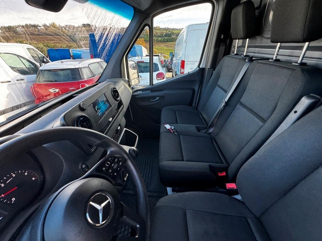 Mercedes-Benz Sprinter Cargo Van