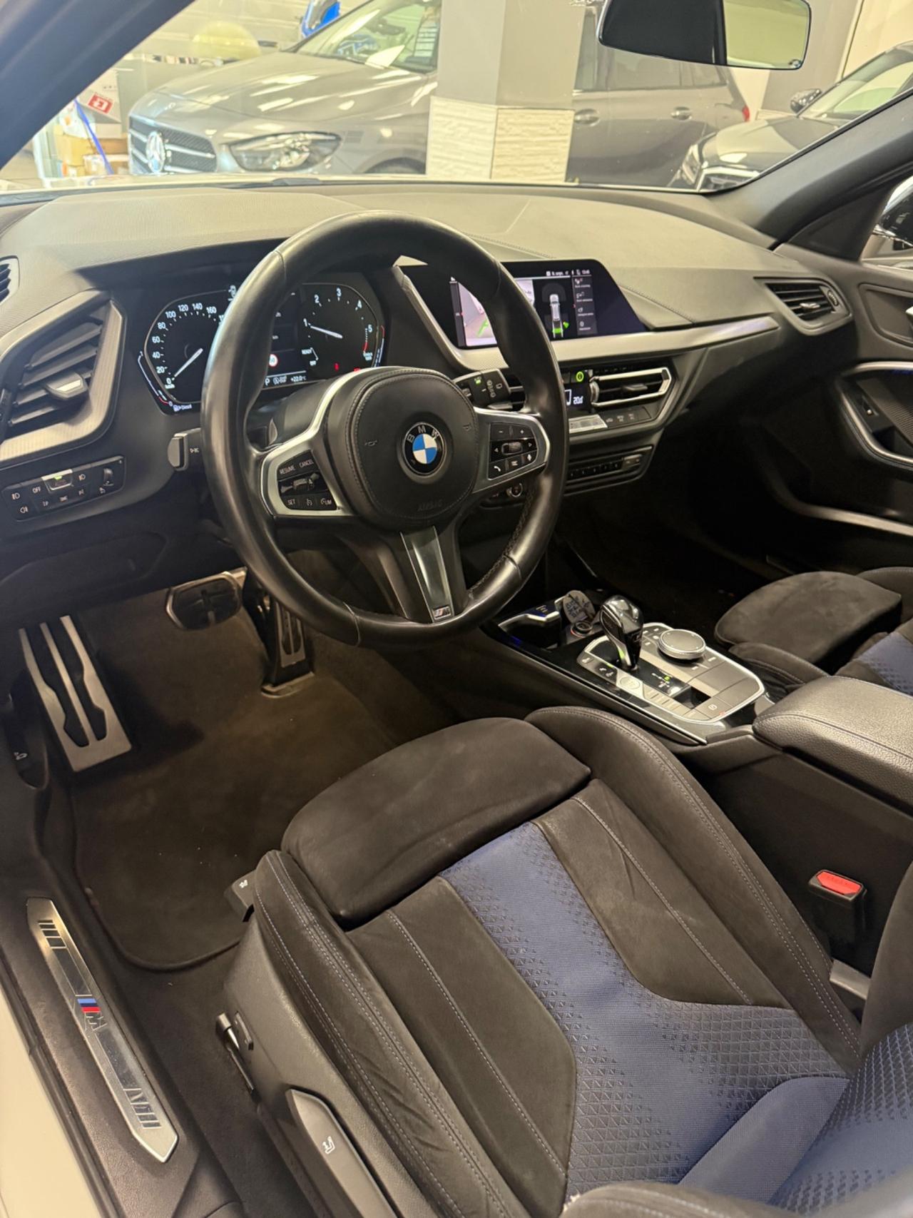 Bmw 116 116d 5p. Msport