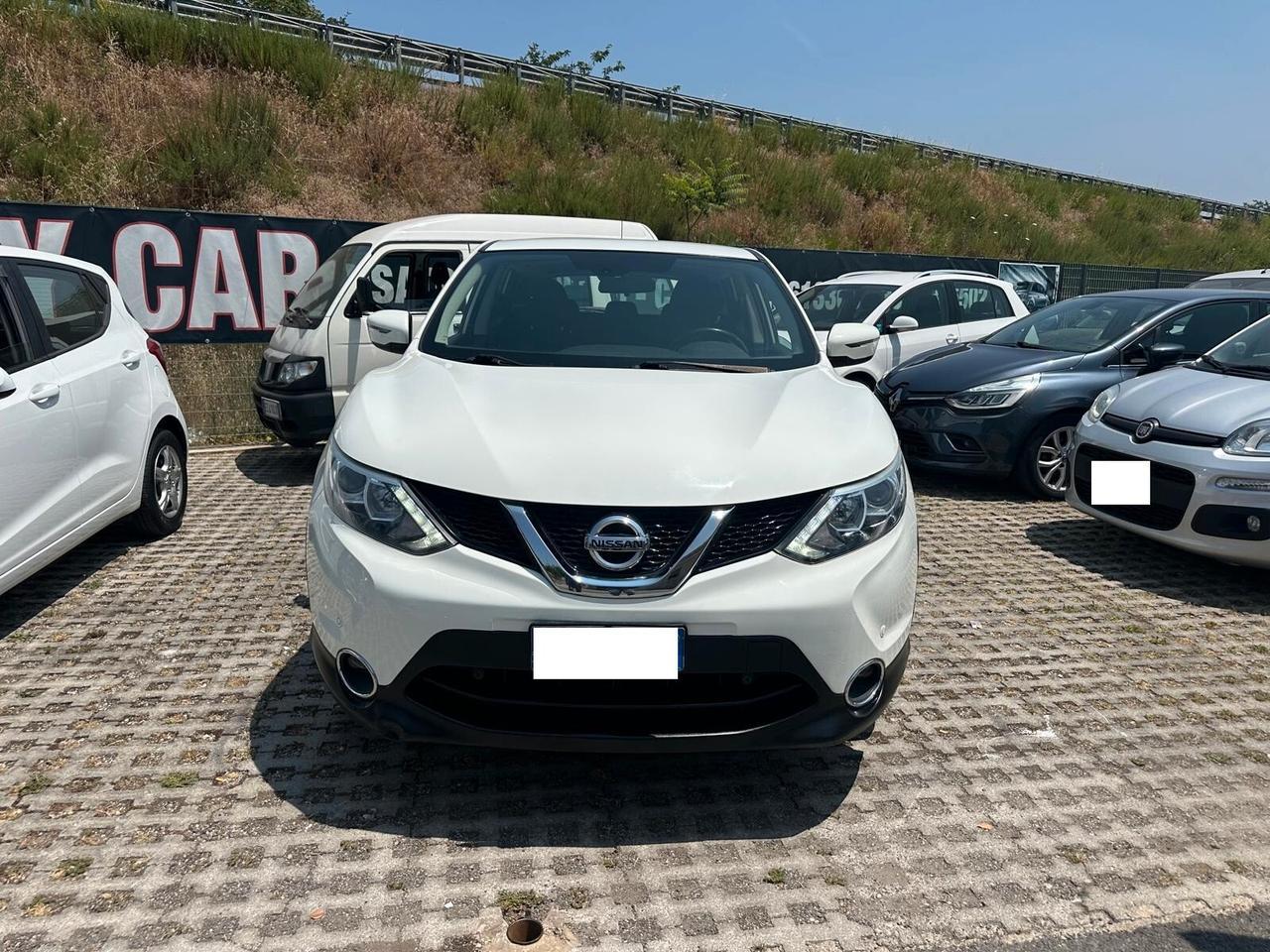 Nissan Qashqai 1.5 dCi Tekna-04/2016