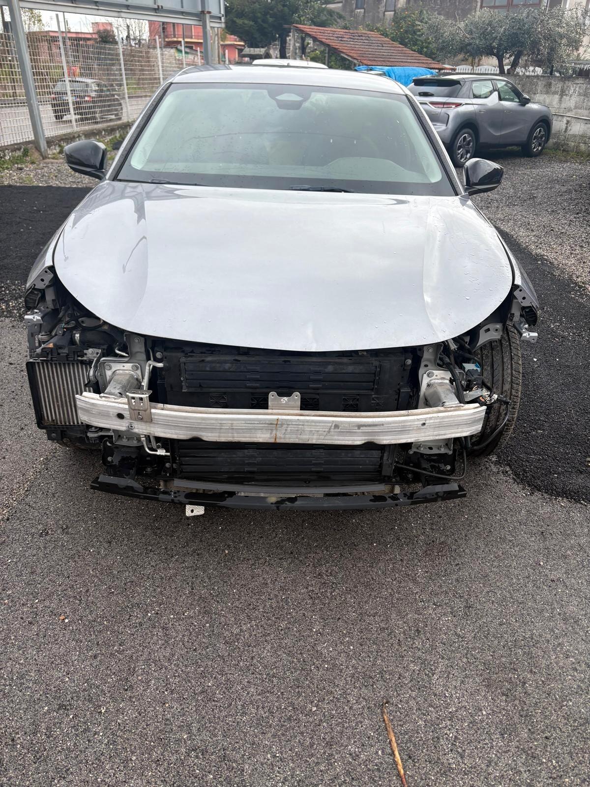 Peugeot 308 BlueHDi 130 S&S EAT8 SW Allure Pack SINISTRATA