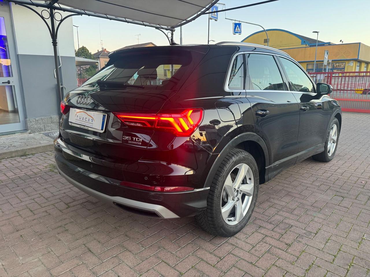 Audi Q3 Business Advanced 2.0 35 TDI  #10142