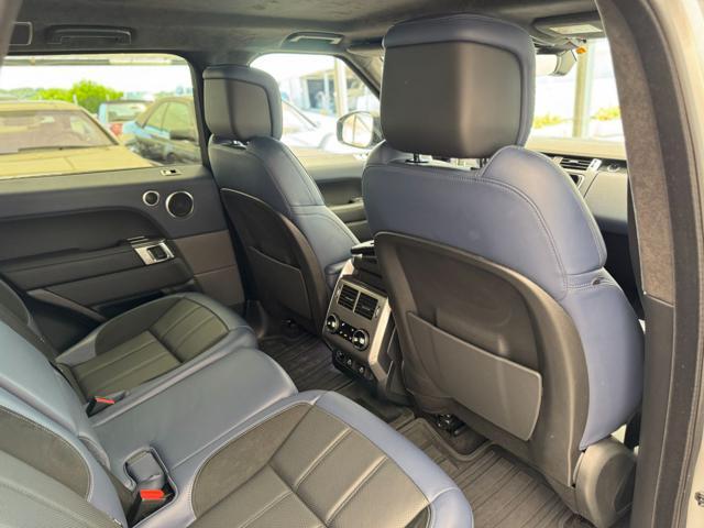 LAND ROVER Range Rover Sport 3.0D l6 350cv HST - Special Edition