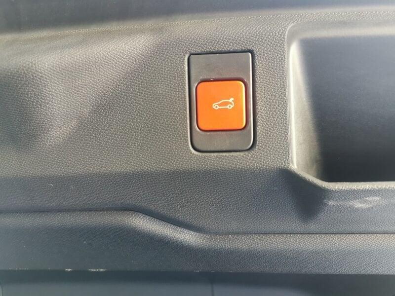 Peugeot 5008 Hybrid 145 e-DCS6 GT
