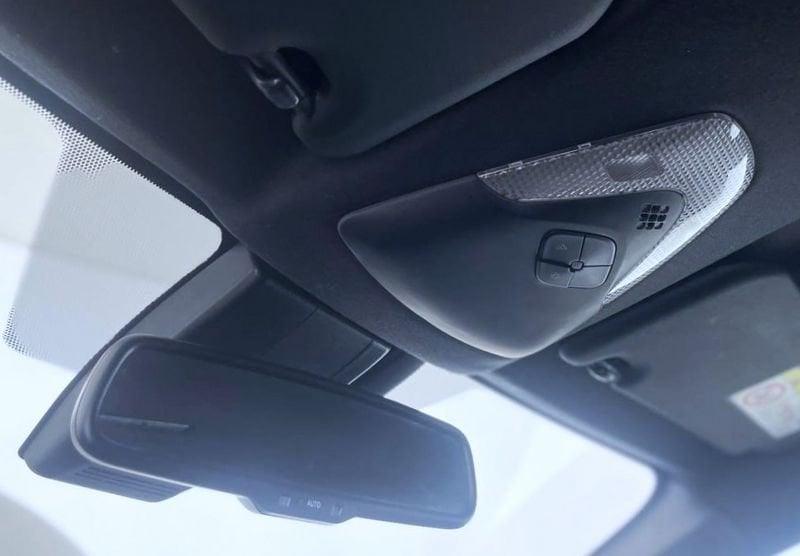 Toyota C-HR Hybrid 1.8H E-CVT Business