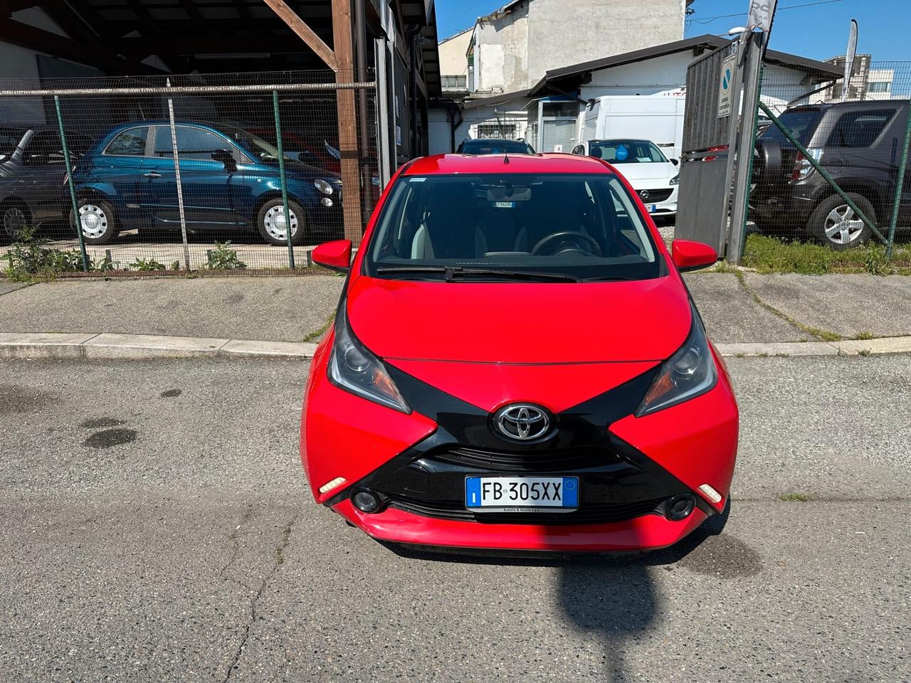 Toyota Aygo 1.0 VVT-i 69 CV 5 porte x-clusiv