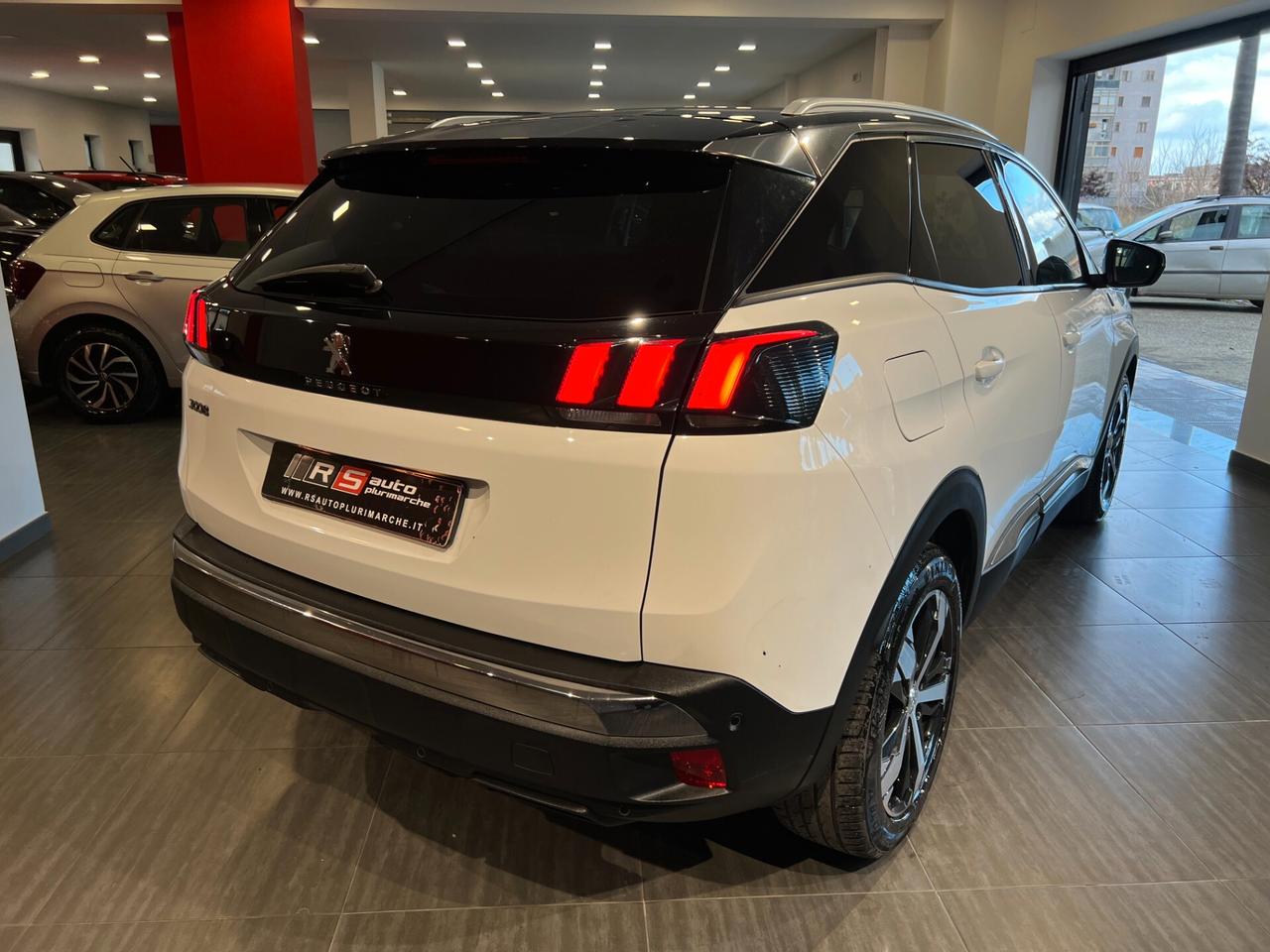 Peugeot 3008 BlueHDi 130 S&S EAT8 Crossway