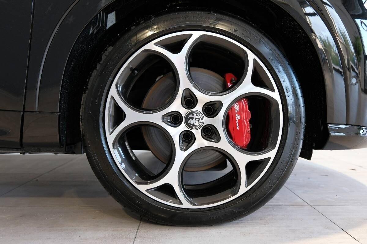 Alfa Romeo Tonale 1.6 diesel 130 CV TCT6 Veloce