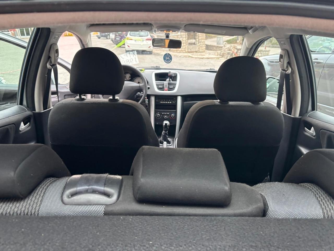 Peugeot 207 1.4 HDi 70CV 5p. Active