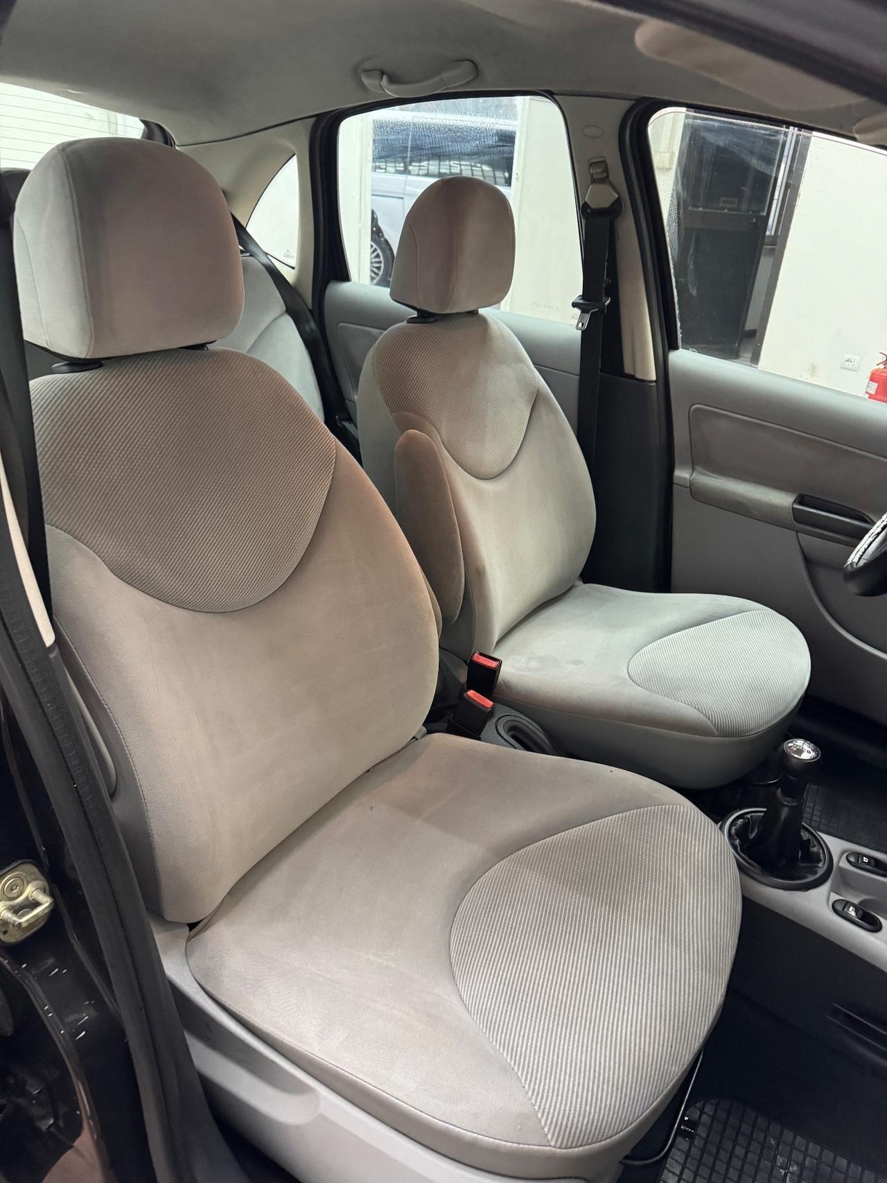 Citroen C3 1.4 Elegance Bi Energy M