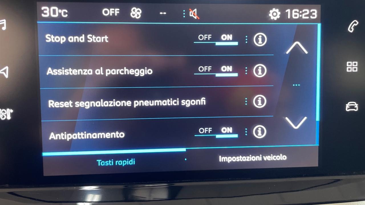 Peugeot 2008 BlueHDi 110 S&S Active Pack