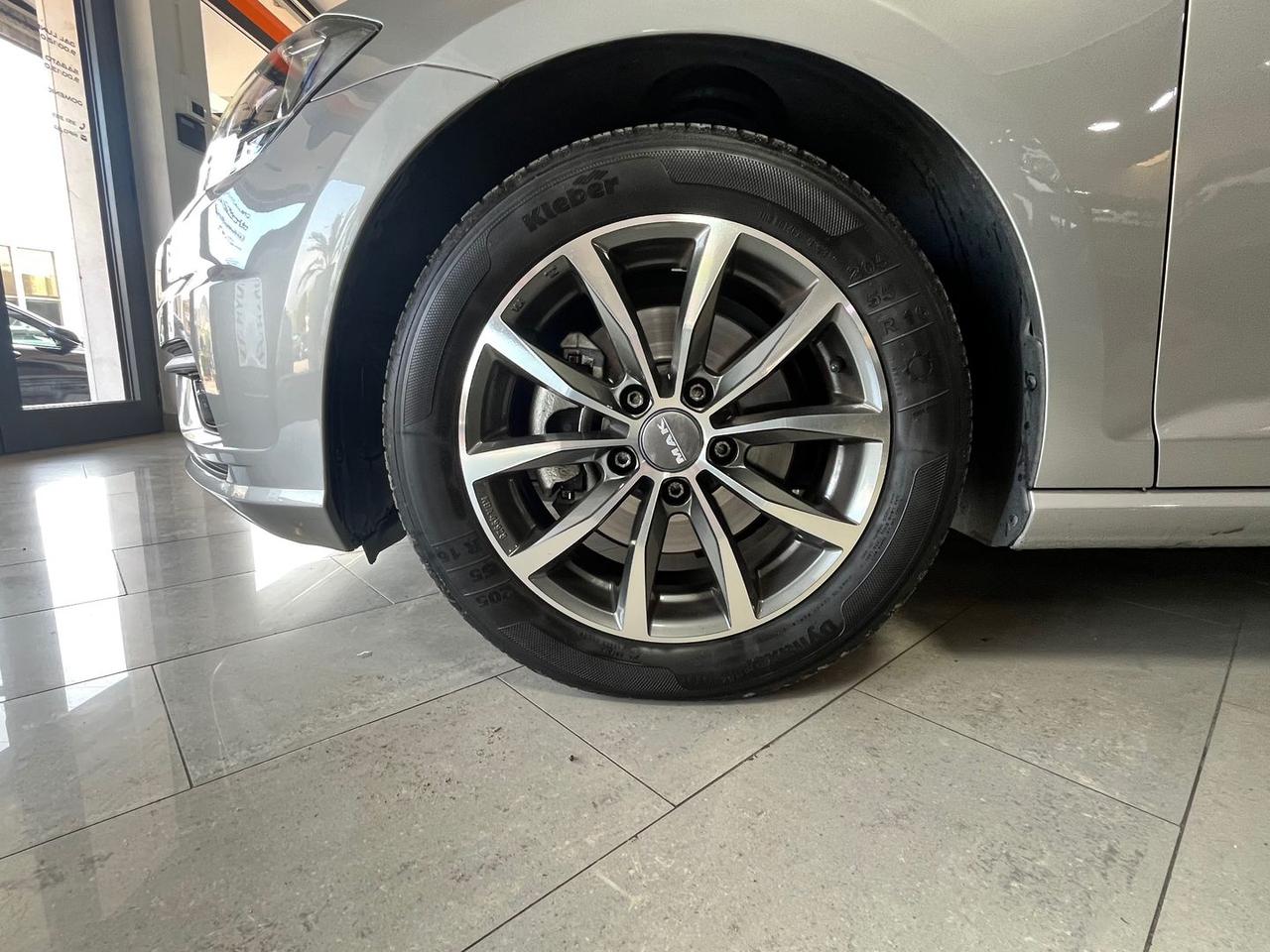 Volkswagen Golf 1.6 TDI BlueMotion Trendline #6755