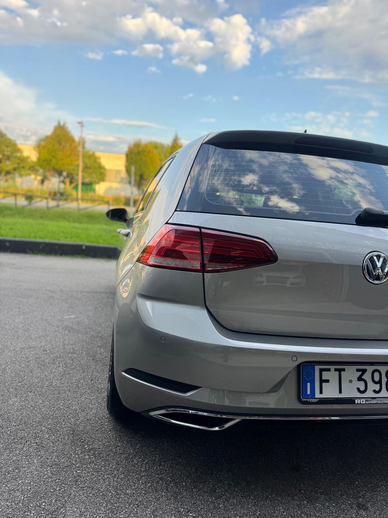 Volkswagen Golf 1.6 TDI 115 CV DSG 5p. Neopatentati